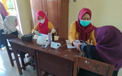 Skrinig Kesehatan Dari Pihak Puskesmas Alian